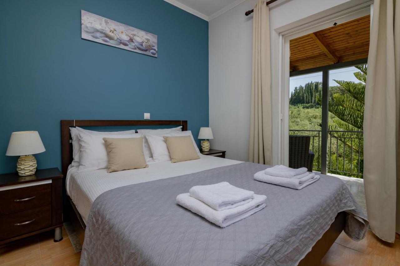 Ruvelis Villa Fiolítis エクステリア 写真
