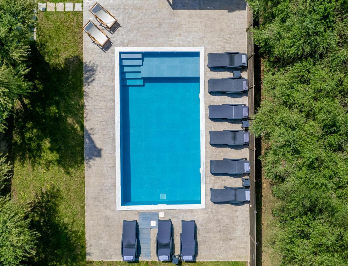 Ruvelis Villa Fiolítis エクステリア 写真