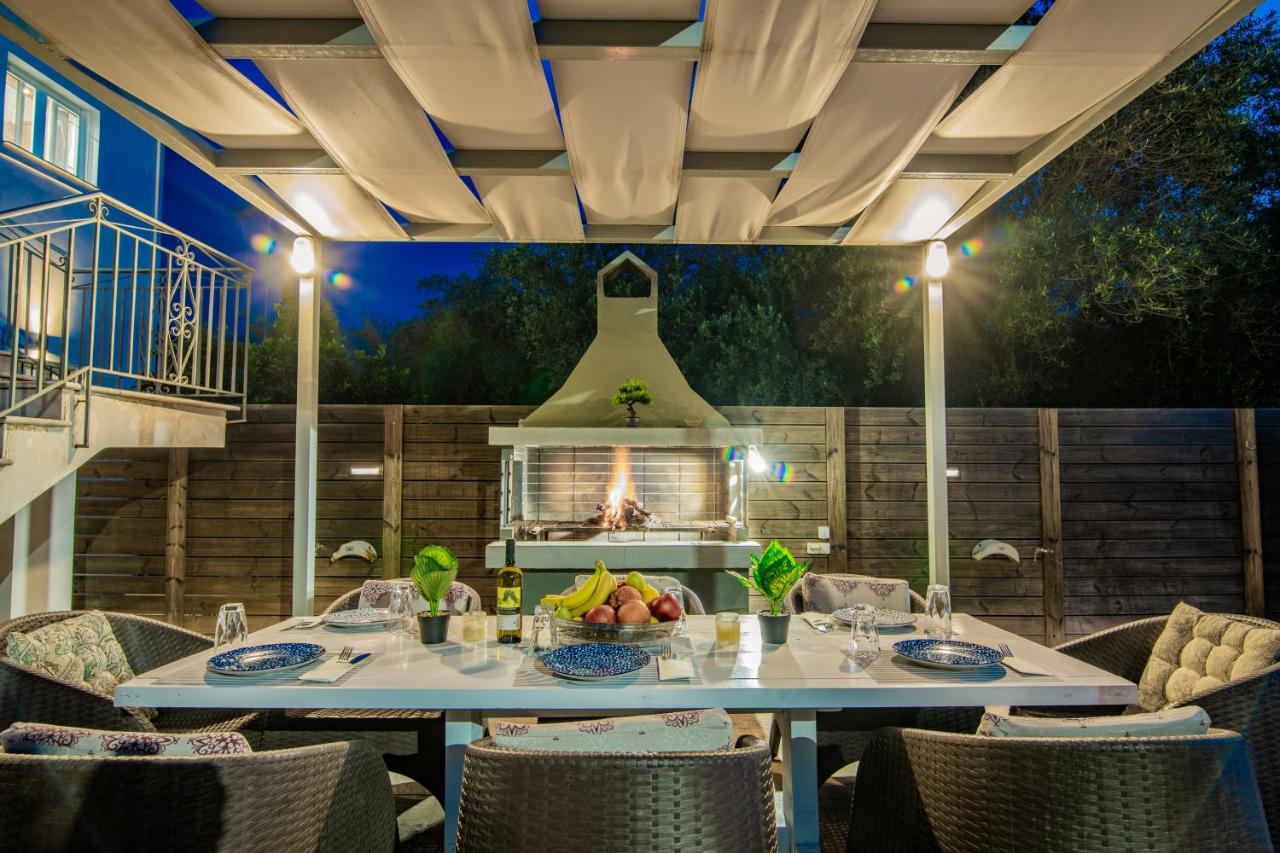 Ruvelis Villa Fiolítis エクステリア 写真