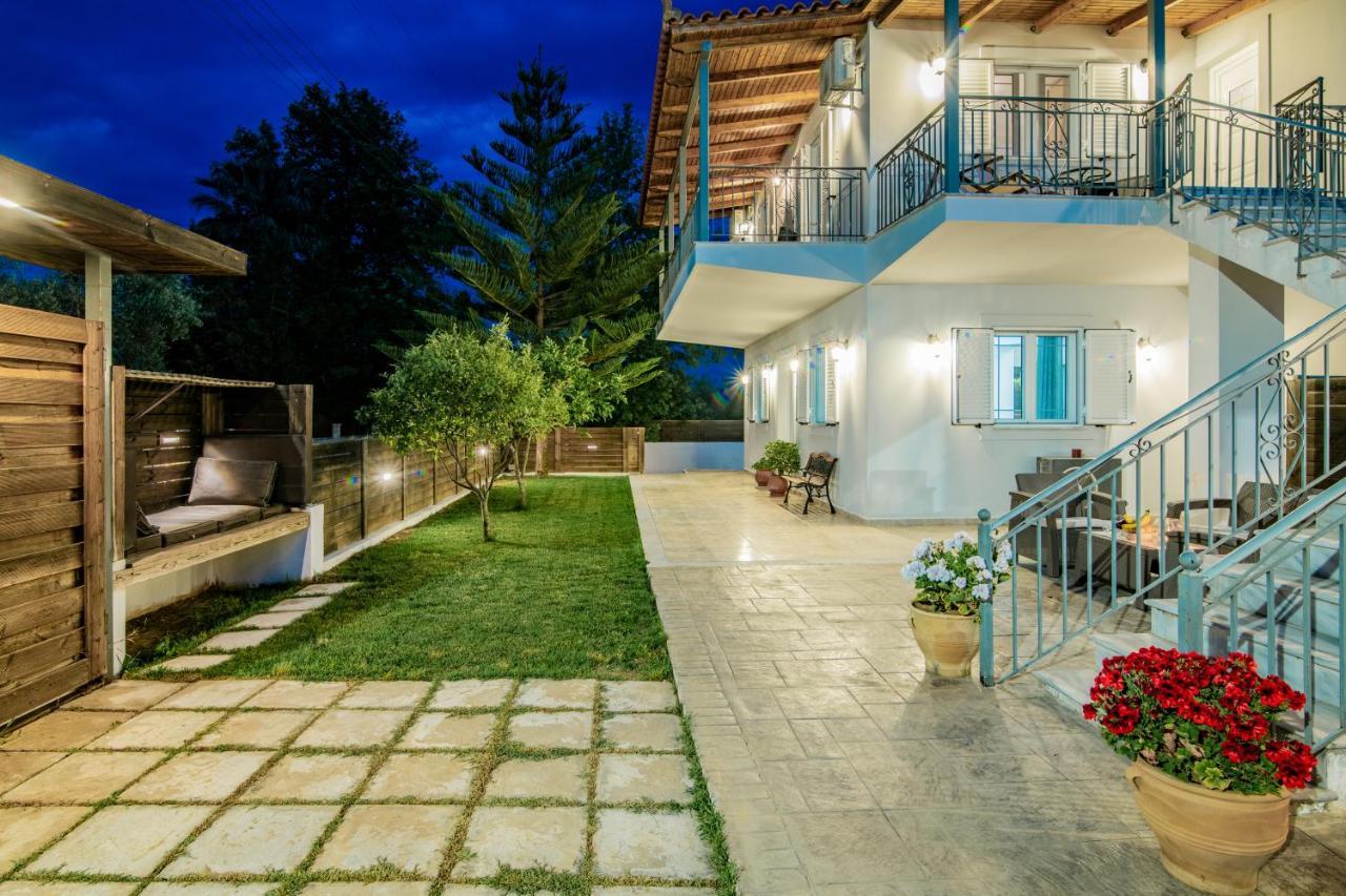 Ruvelis Villa Fiolítis エクステリア 写真
