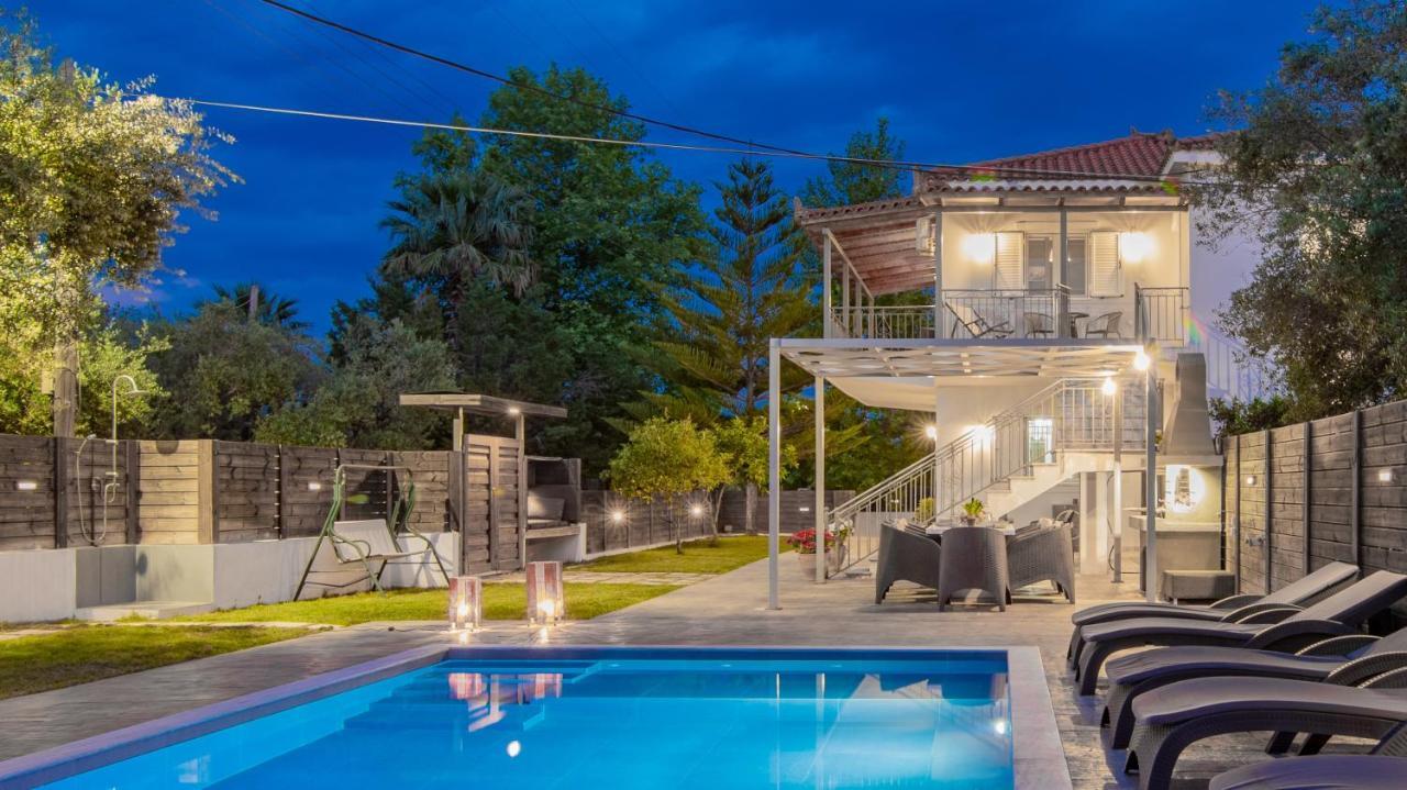 Ruvelis Villa Fiolítis エクステリア 写真