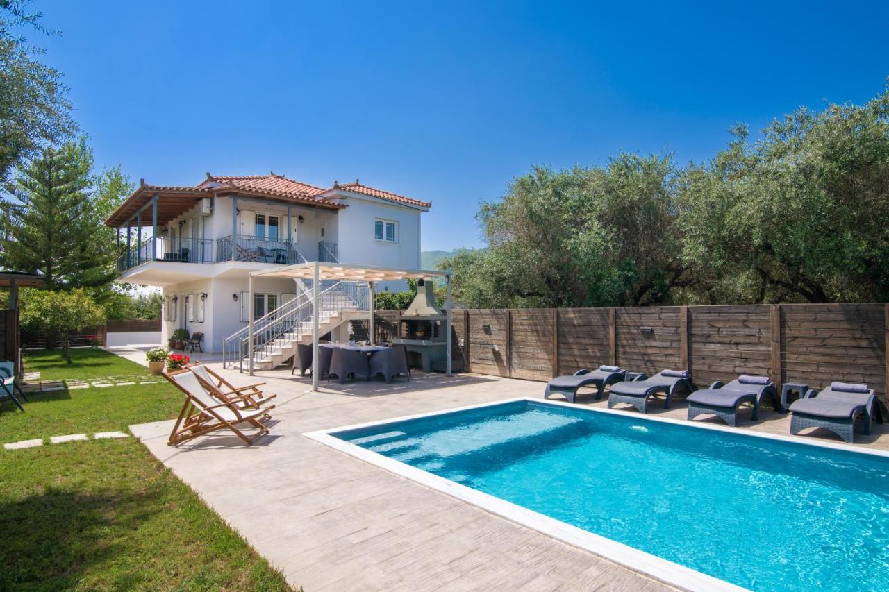 Ruvelis Villa Fiolítis エクステリア 写真