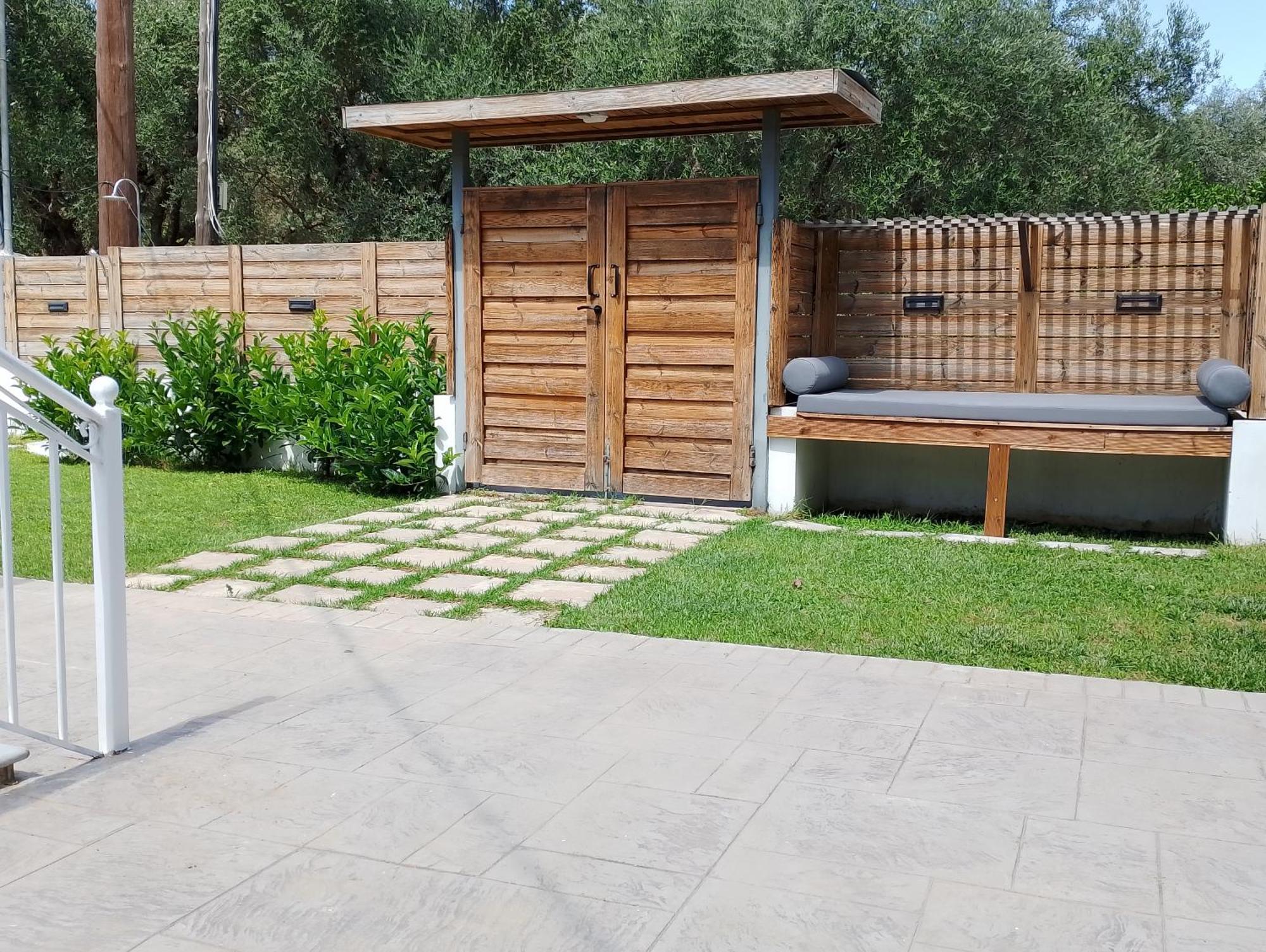 Ruvelis Villa Fiolítis エクステリア 写真